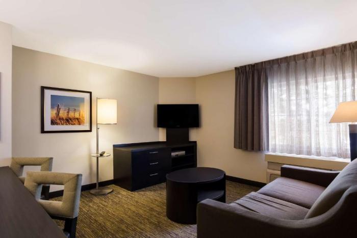 Sonesta Simply Suites St Louis Earth City Habitación foto