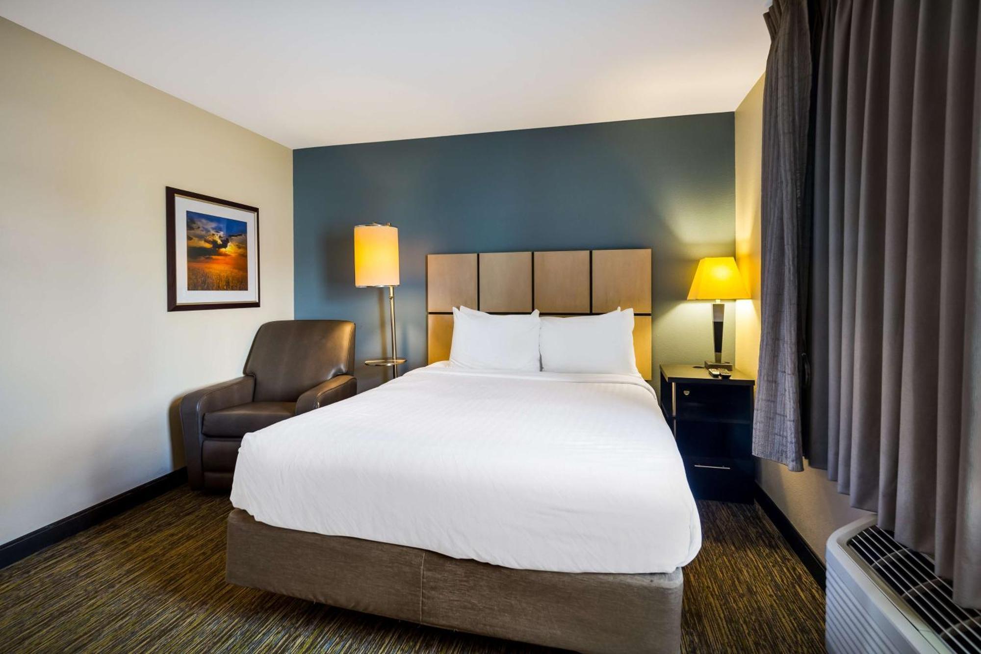 Sonesta Simply Suites St Louis Earth City Exterior foto