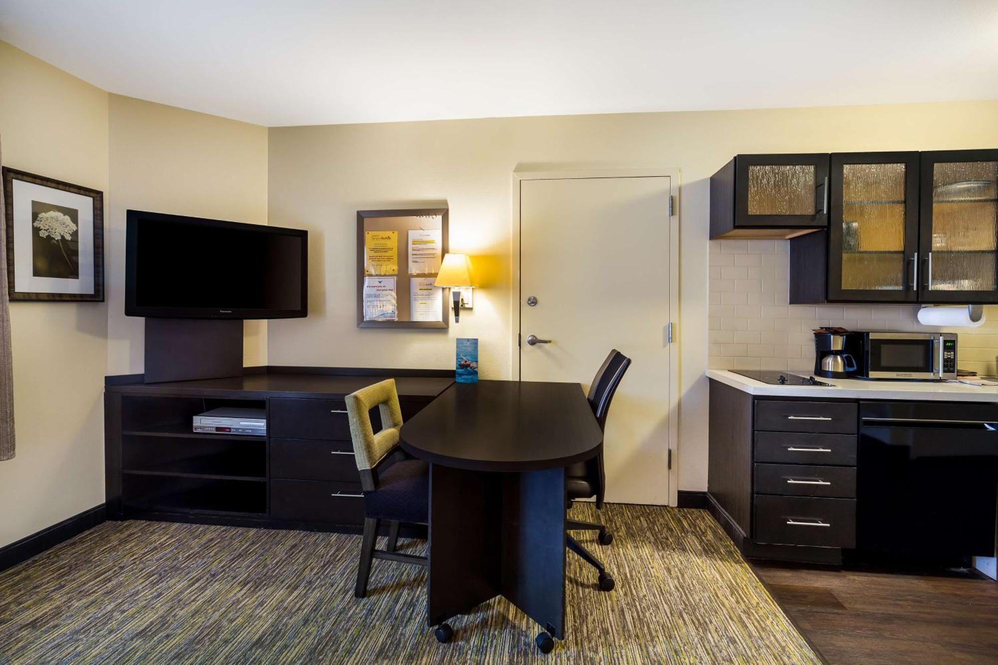 Sonesta Simply Suites St Louis Earth City Exterior foto